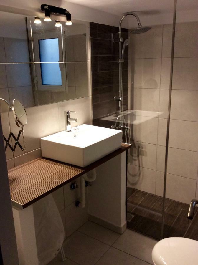 Renovated Apartment Athena Bagian luar foto